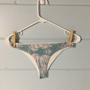 high leg cheeky bikini bottoms